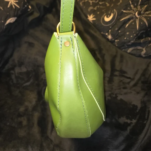 Portland Leather Large Koala in Green Apple - Picture 5 of 6